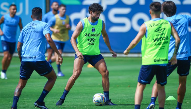 Diego Costa pelo Grêmio