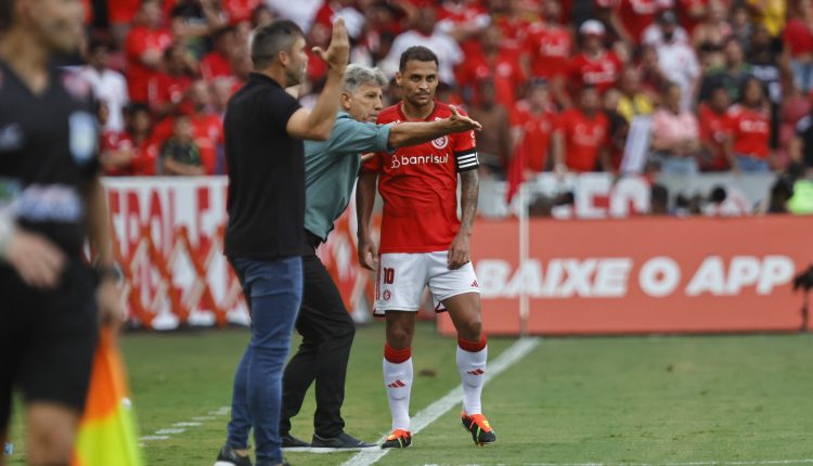 Renato no Gre-Nal em derrota do Grêmio