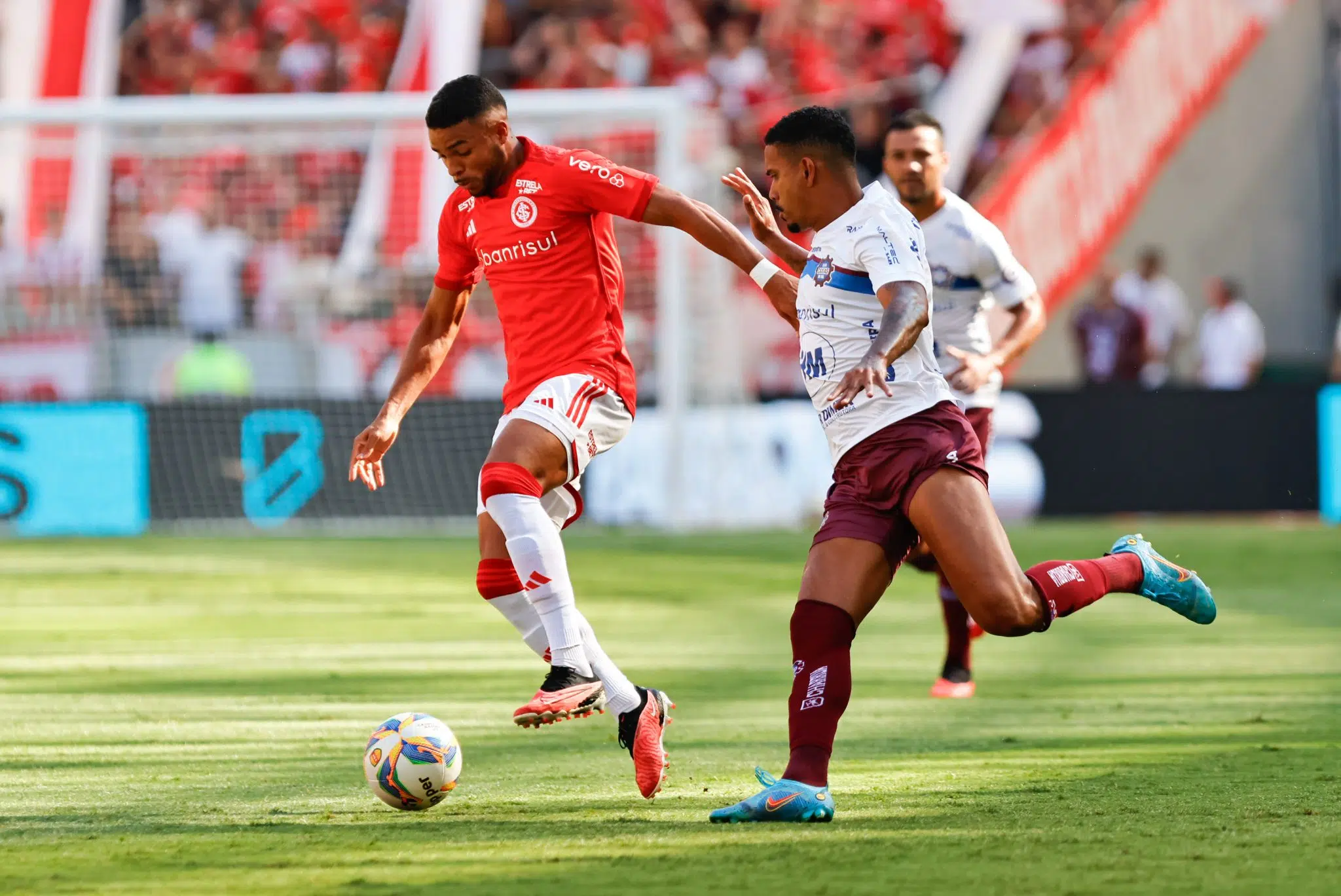 Em boa fase, Wanderson se diz feliz pela partida de Lucca: "Mostrou o potencial que tem" Wanderson