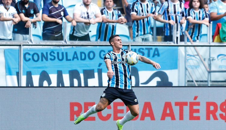 Pavón pelo Grêmio