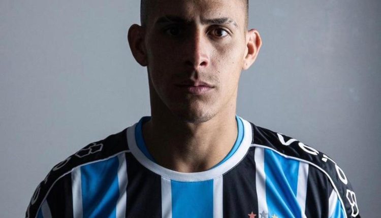 Pavón é do Grêmio