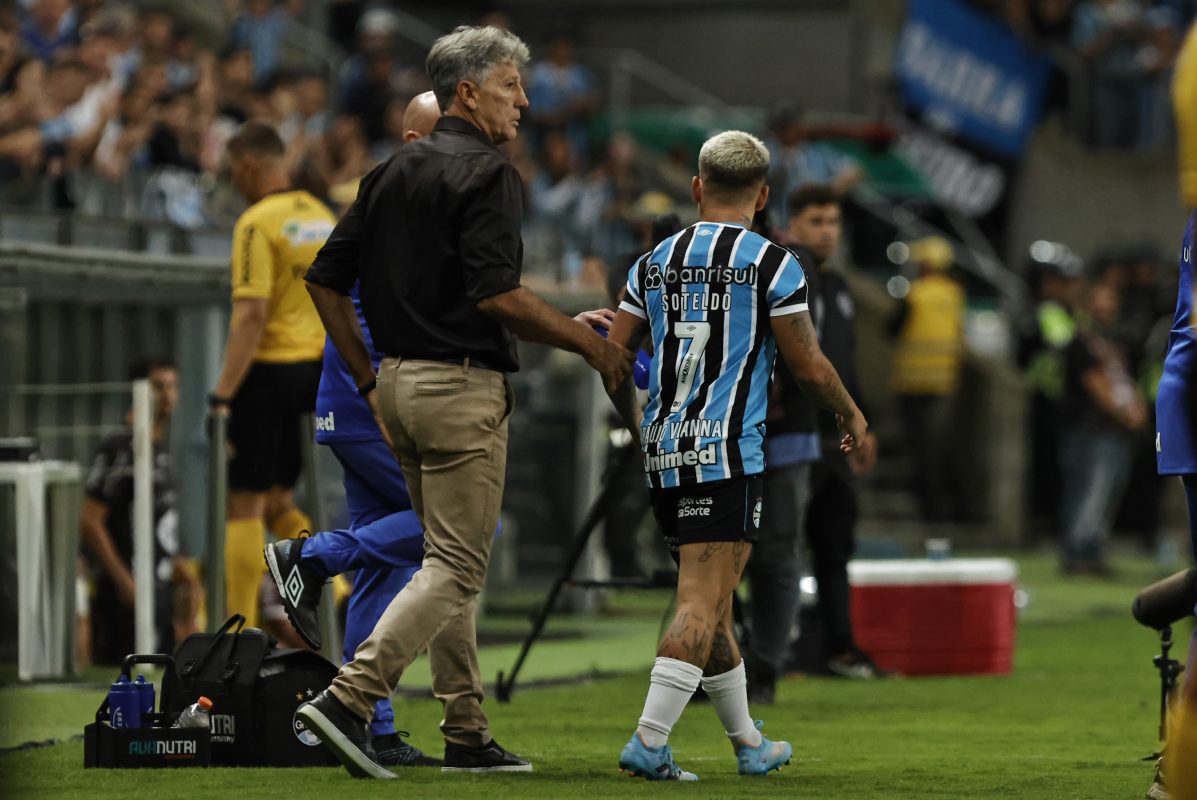 Últimas do Grêmio: entrevista de Dodi, vídeo de bastidores e resenha de Soteldo com Renato Soteldo de volta ao Grêmio com aval de Renato