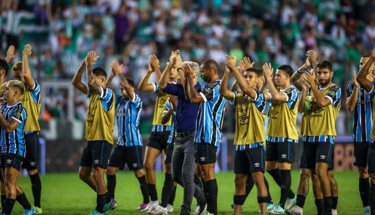 Grêmio de Renato pensa com cautela na Libertadores