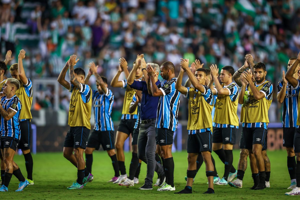 Grêmio de Renato pensa com cautela na Libertadores