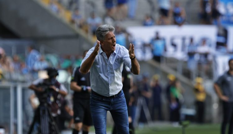 Renato pelo Grêmio