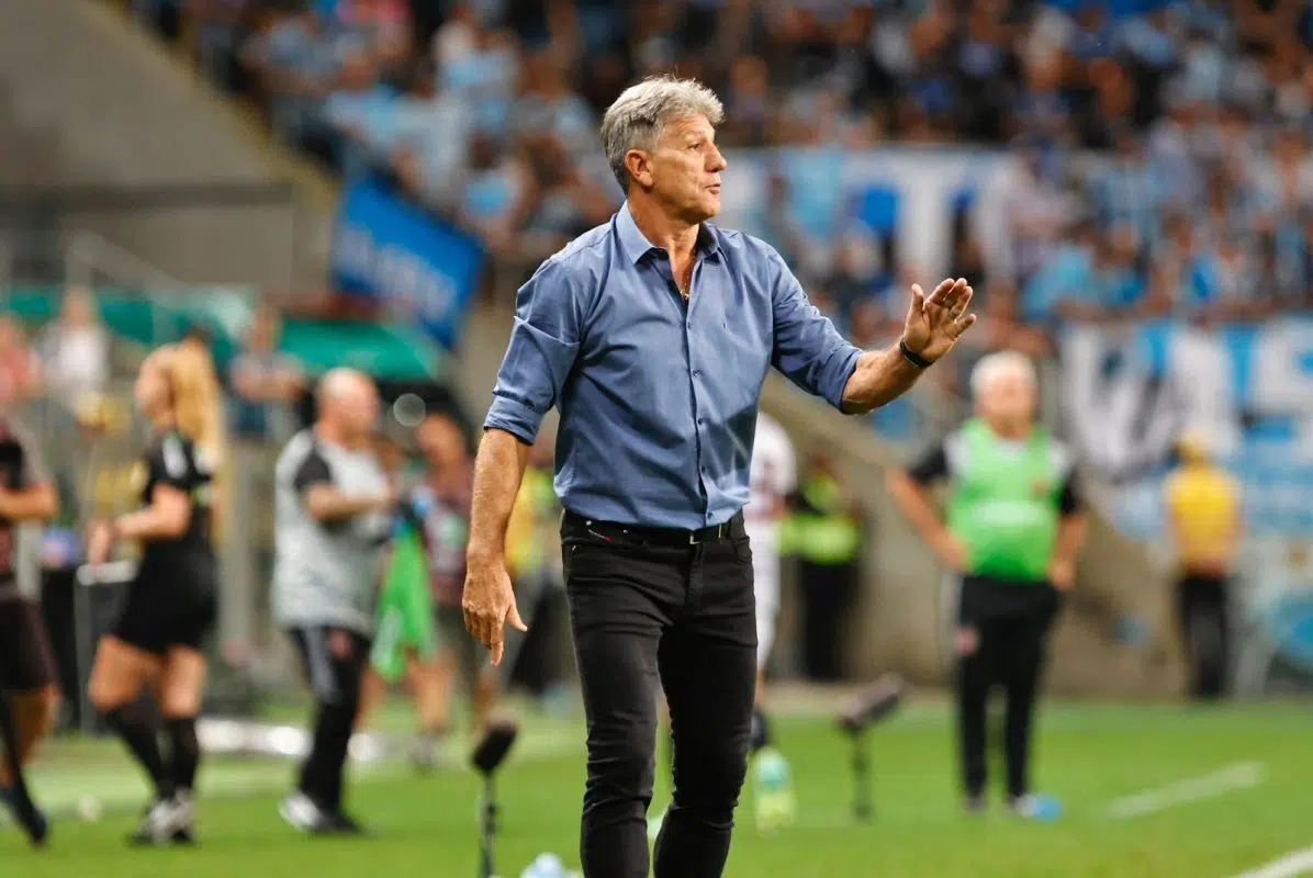Renato convoca torcida a fazer doações para os afetados pelas chuvas: "Precisando bastante" Renato pelo Grêmio