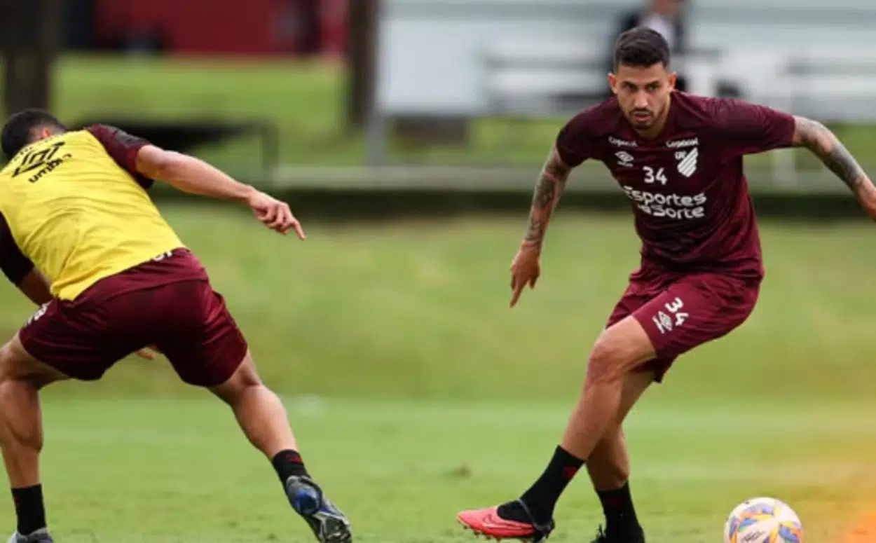 Grêmio quer novo zagueiro no elenco e insiste com o Athletico para ter Pedro Henrique Pedro Henrique na mira do Grêmio