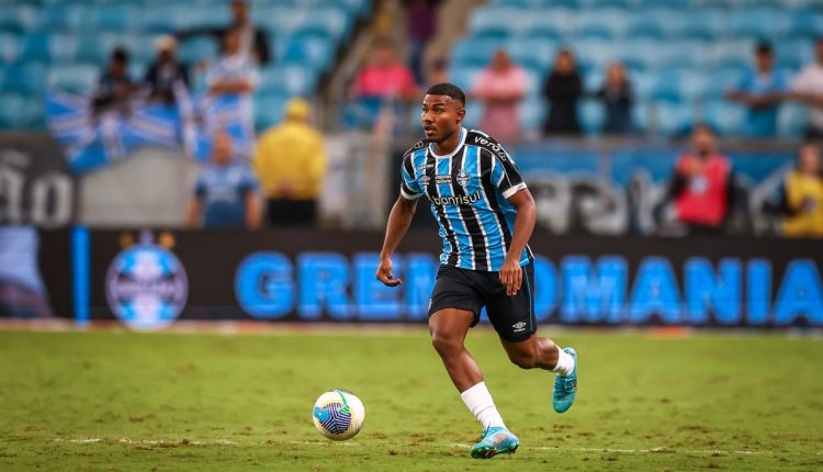 Grêmio vende Cuiabano