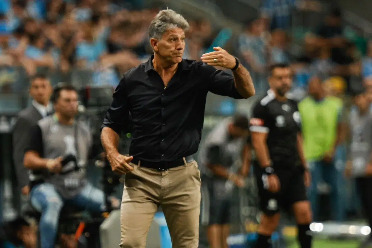 Hoje comentarista, ex-Grêmio discorda do planejamento de Renato: "Não fez a leitura correta" Grêmio de Renato perdeu na Libertadores