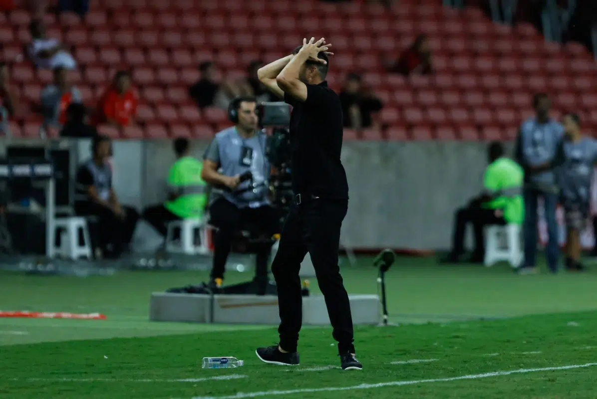 Comentarista avalia momento do Inter e deixa crítica a Coudet: "Mais nome que trabalho" Coudet pelo Inter