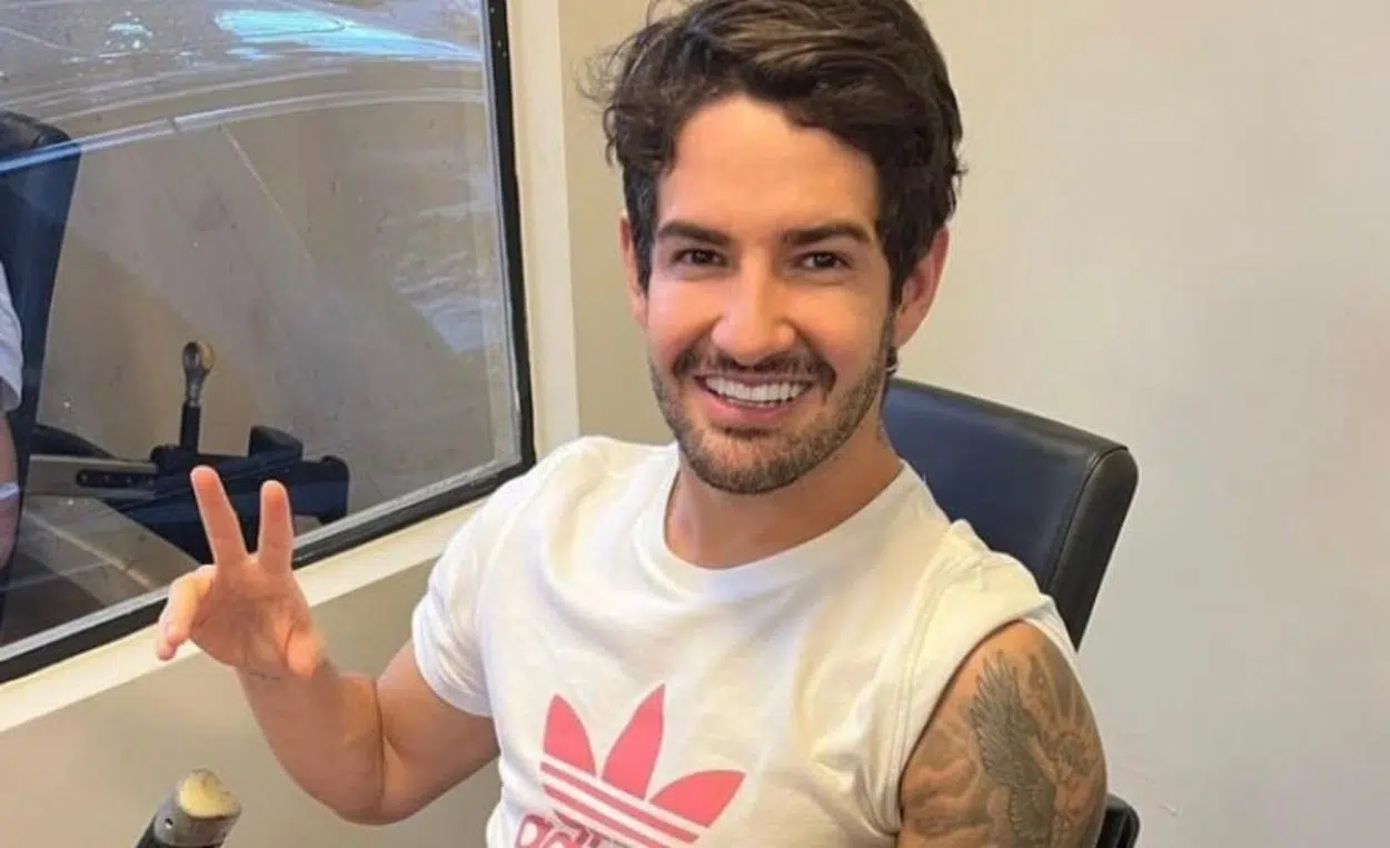 Alexandre Pato envia dois caminhões repletos de doações ao Rio Grande do Sul: "Uma missão" Pato Inter Rio Grande do Sul