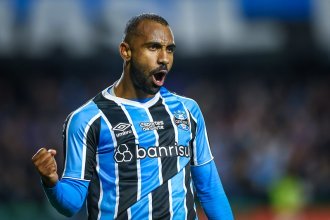 "Galdino e mais 10": comentarista projeta estratégia de Renato no jogo decisivo no Chile Galdino pelo Grêmio de Renato