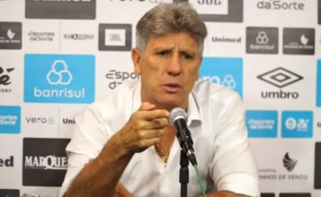 Renato se irrita com protestos na chegada do Grêmio em Caxias: "Vagabundos e marginais" Renato pelo Grêmio