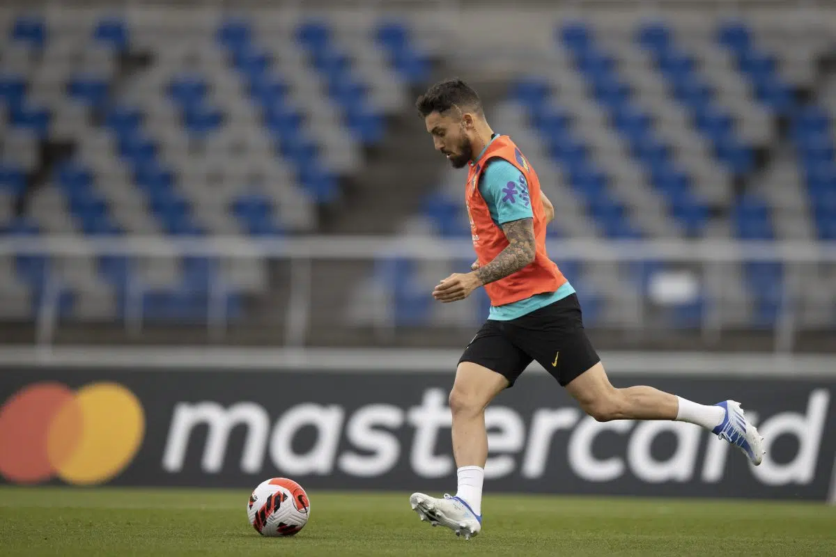 Escolheu o Botafogo: os detalhes da proposta feita pelo Grêmio para Alex Telles Alex Telles falou do Grêmio