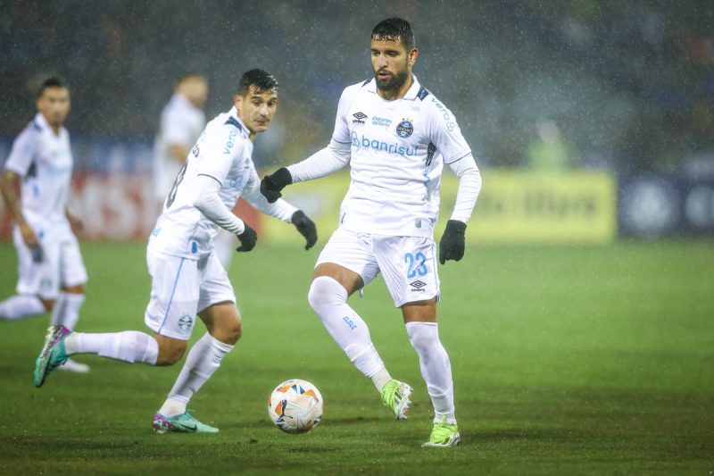 Pepê pelo Grêmio