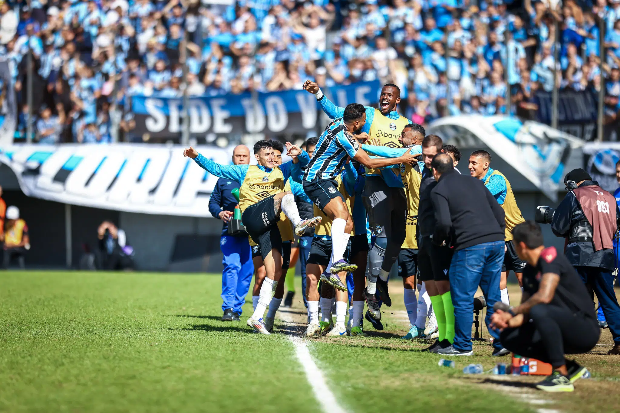 Após fechar com Braithwaite, saiba qual poderá ser a próxima contratação do Grêmio Grêmio