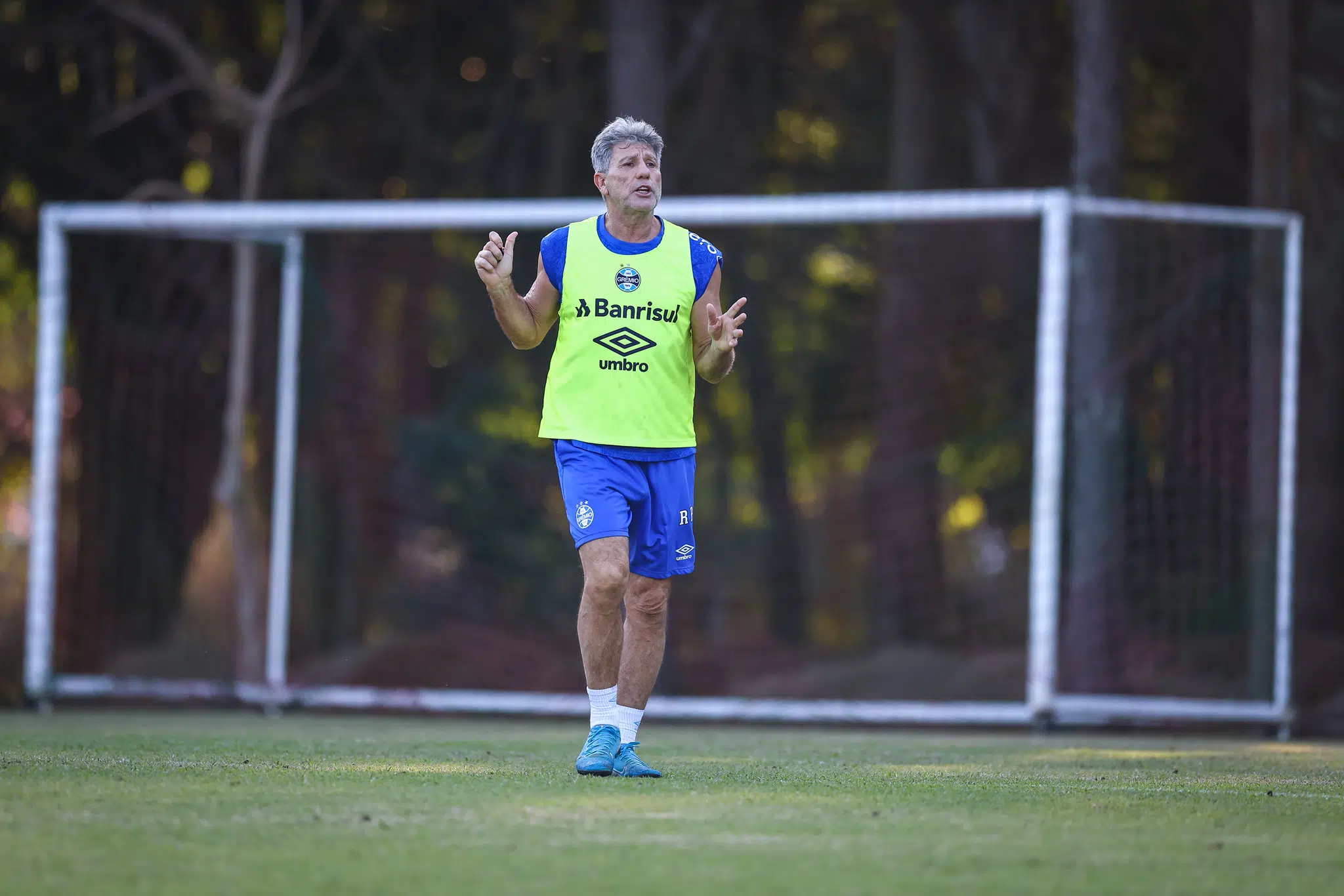Por problema muscular, Grêmio ganha desfalque de última hora para pegar o Corinthians Grêmio pega o Corinthians