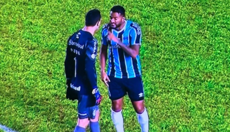 Reinaldo e Marchesín no Grêmio