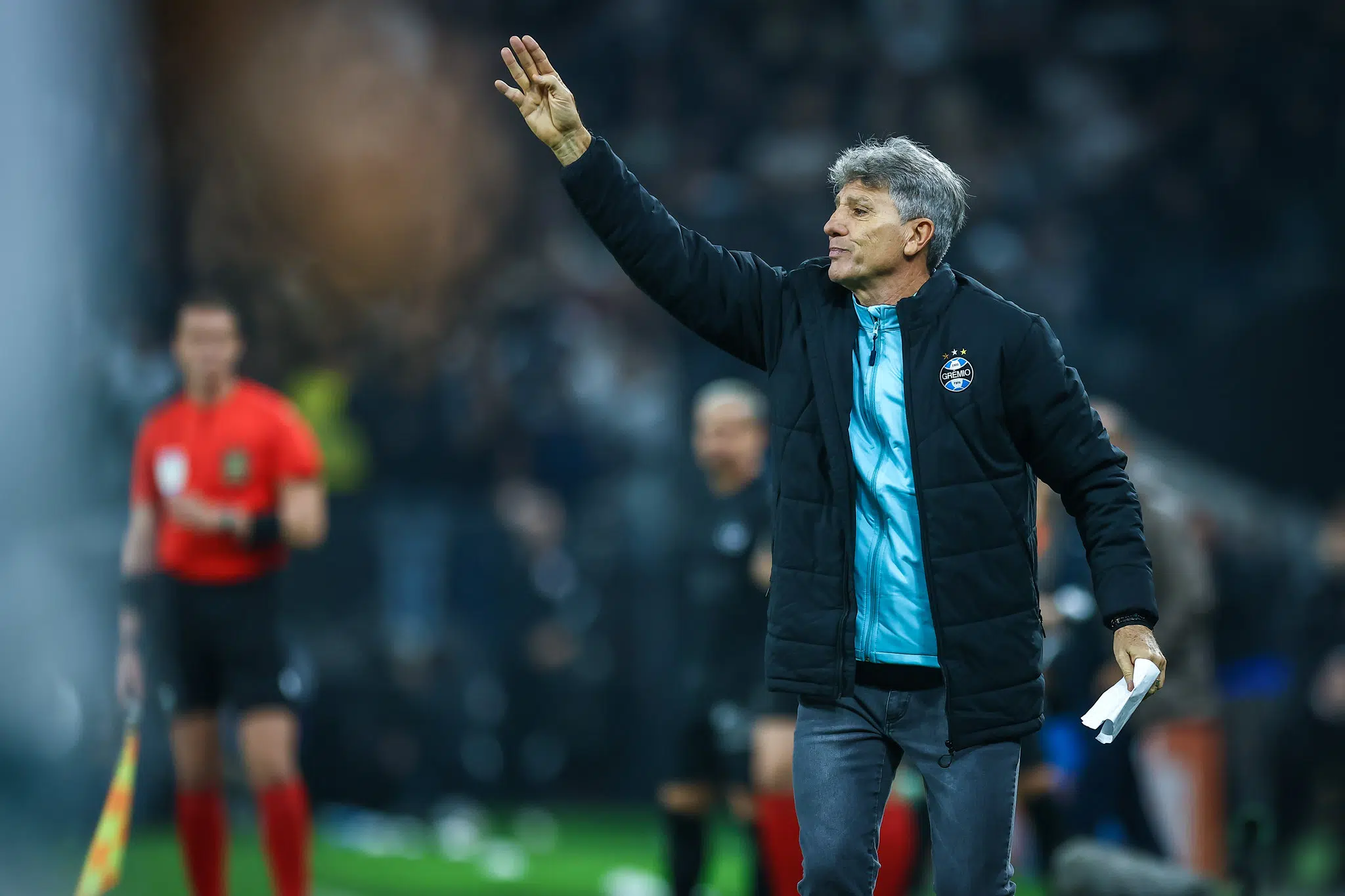 Após empate, Renato se preocupa bastante com o próximo jogo: "É veneno para o atleta" Renato pelo Grêmio