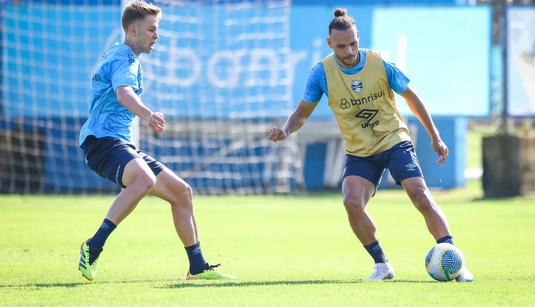 Braithwaite pelo Grêmio