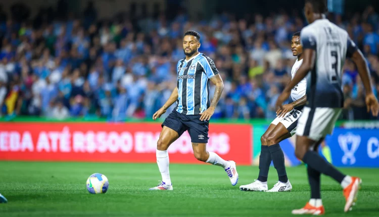 Reinaldo deu entrevista depois da queda do Grêmio