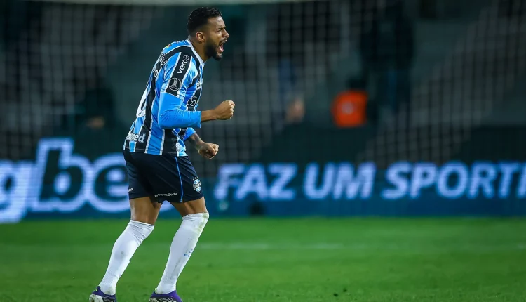 Reinaldo atuará em Fluminense x Grêmio