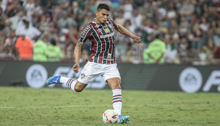 Thiago Silva fez gol em Fluminense x Grêmio e falou da escalação de Renato