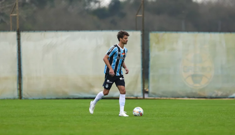 Grêmio tem Rodrigo Caio