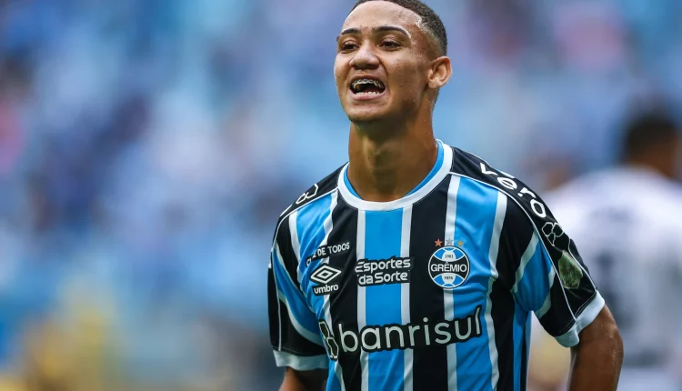 Gustavo Nunes deixou o Grêmio