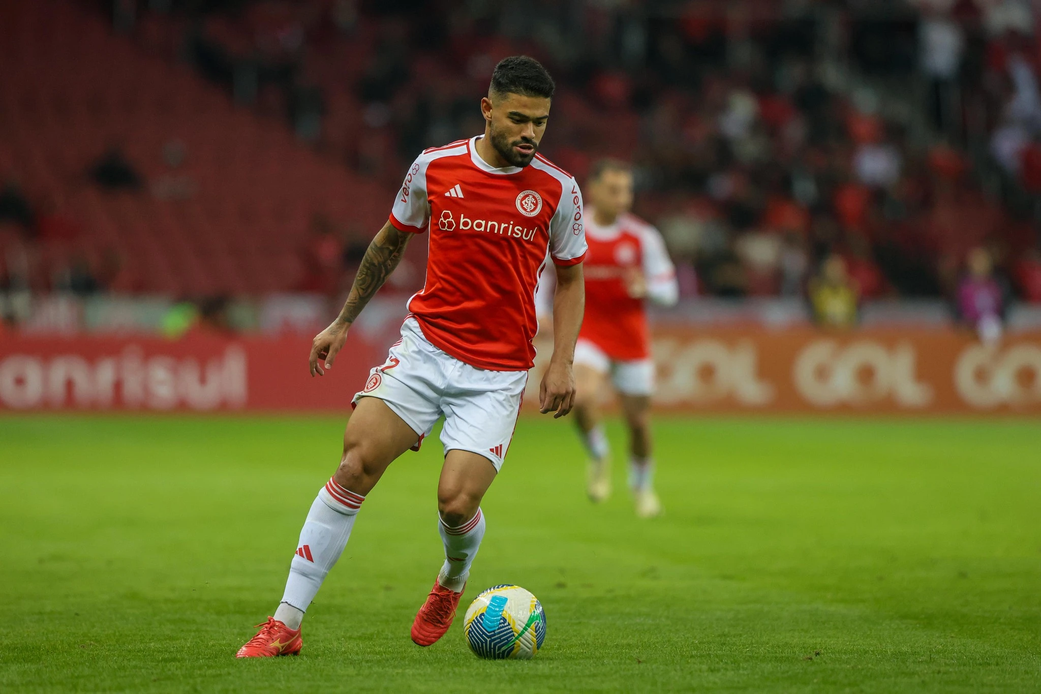 Bruno Tabata elogia Roger, celebra começo no Inter e explica passagem discreta no Palmeiras Bruno Tabata em estreia pelo Inter