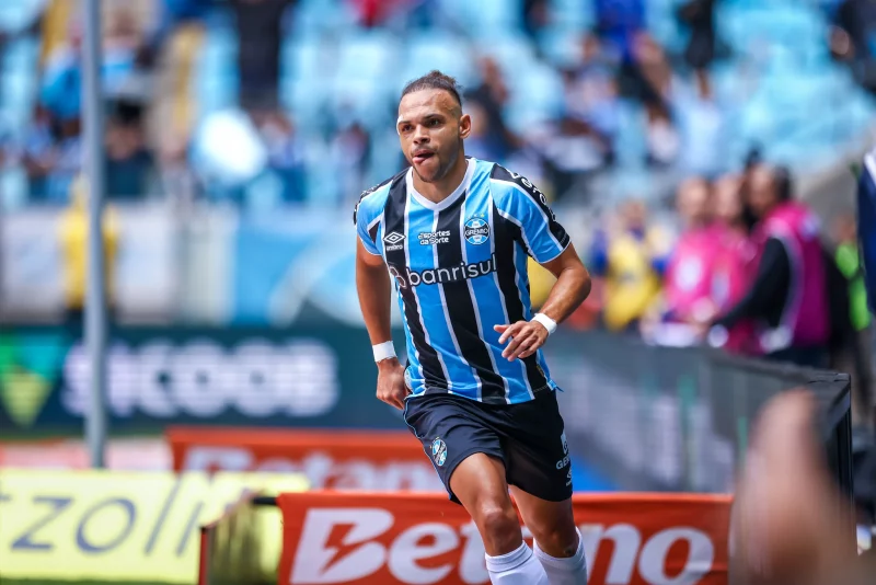 Braithwaite pelo Grêmio