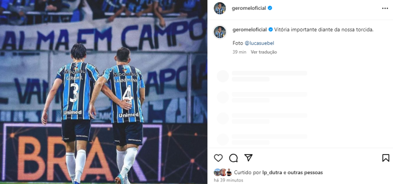 Geromel publica foto emblemática e se manifesta na web após vitória do Grêmio