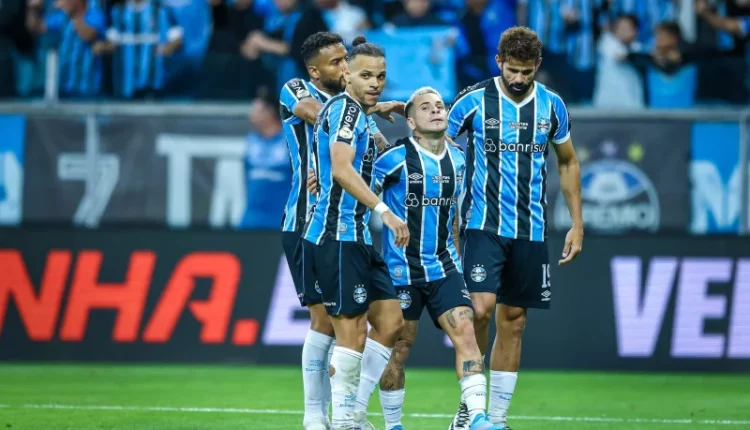 Braithwaite pelo Grêmio