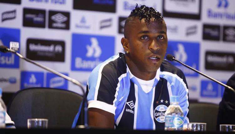 Bolaños ex-Grêmio