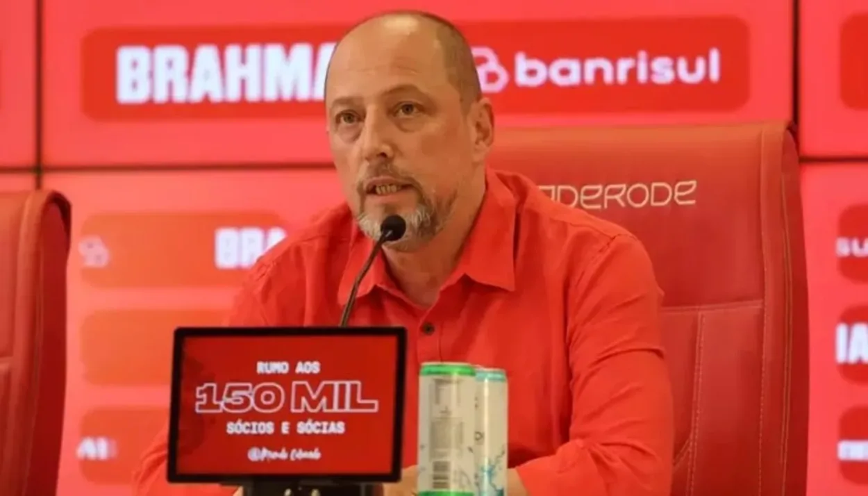 Barcellos relembra infância e se emociona após primeiro título como presidente do Inter Alessandro Barcellos pelo Inter
