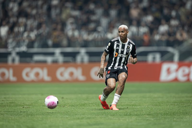 Deyverson provocou Reinaldo em Atlético-MG x Grêmio
