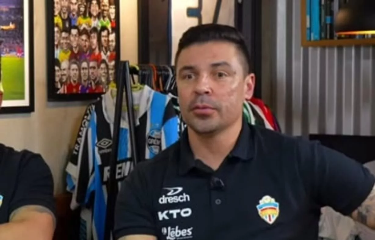 Multicampeão com a camisa do Inter, Bolívar responde se aceitaria trabalhar no Grêmio Bolívar Inter Grêmio