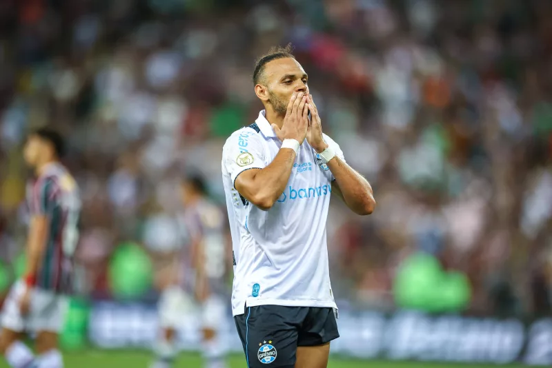 Braithwaite com a camisa do Grêmio