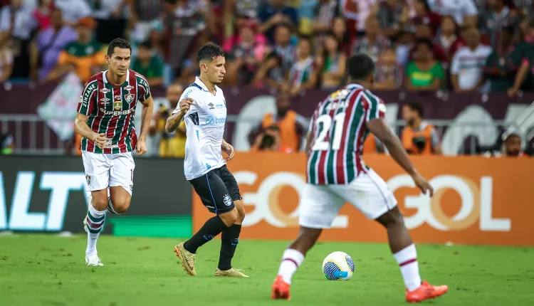 Fluminense empatou com o Grêmio e agora pega o Inter