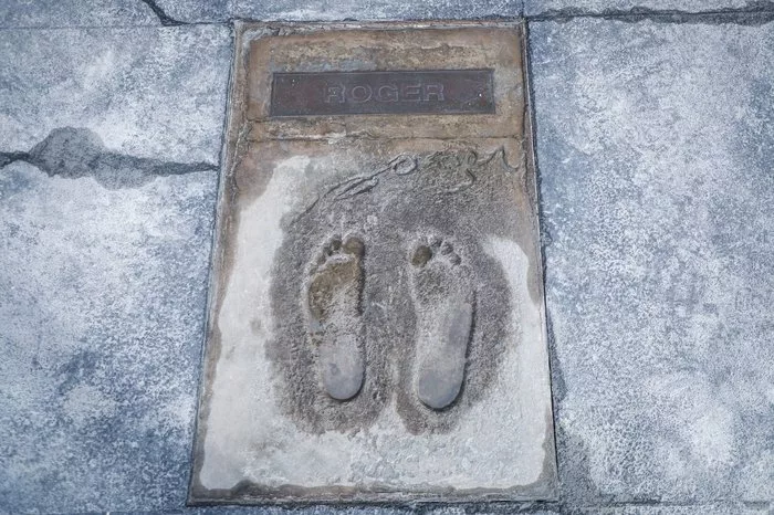 Renato condena vandalismo em placa de Roger e diz estar em cima do muro sobre 2025: "Triste com as vaias"