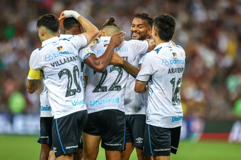 Grêmio recebe má notícia nos bastidores e terá desfalques em jogo importante na Arena Grêmio empatou com o Fluminense