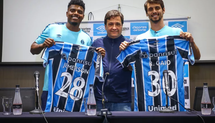 Rodrigo Caio pelo Grêmio