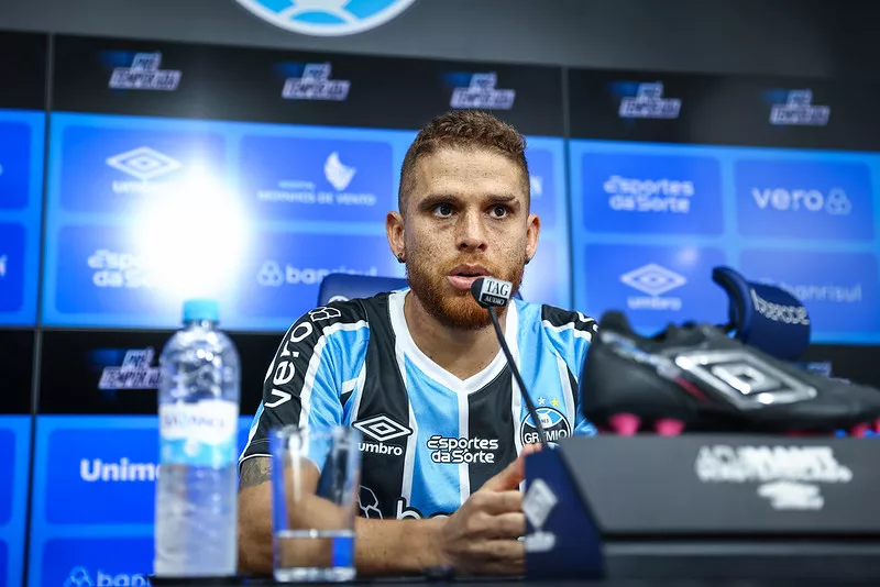 Grêmio identifica principal problema de Cuéllar e dá novo prazo para o retorno Cuéllar pelo Grêmio