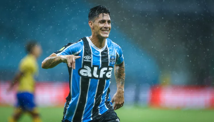 Pavón pelo Grêmio