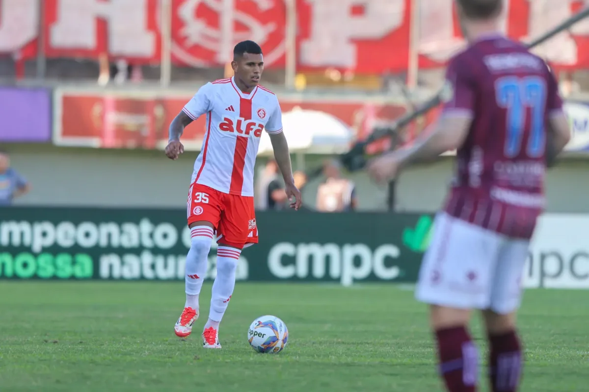 Inter elogia evolução de Braian Aguirre, mas confirma que procura novo lateral-direito