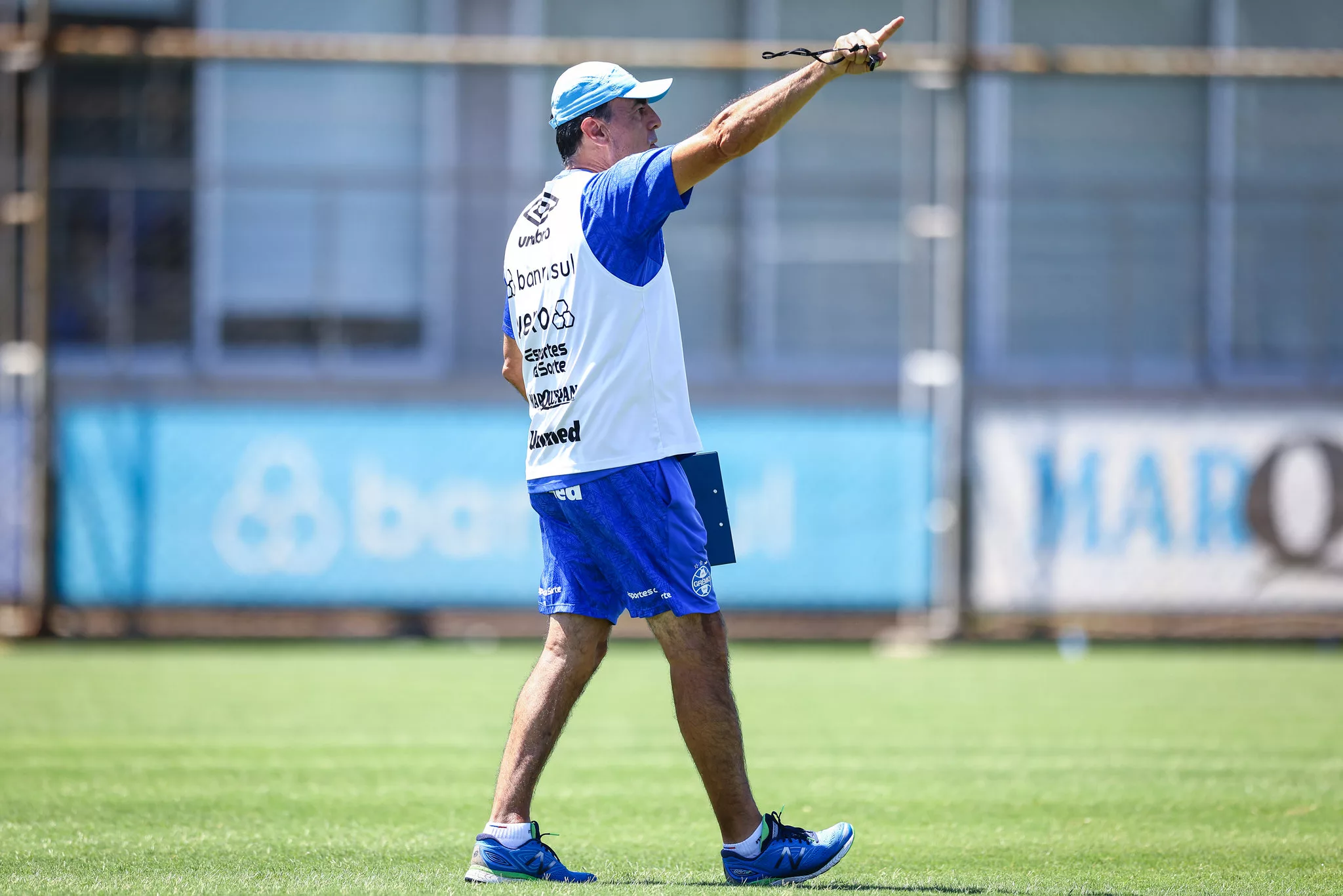 A novidade promovida pelo técnico Gustavo Quinteros na lista de relacionados do Grêmio Grêmio
