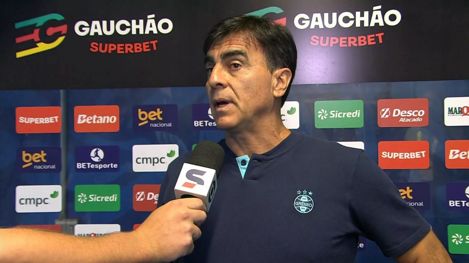 Técnico do Grêmio explica escalação diferente e com surpresas para encarar o Juventude Quinteros, Grêmio