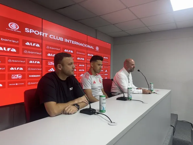 Romero minimiza "disputa" com Alan Patrick e explica demora na chegada ao Inter Inter