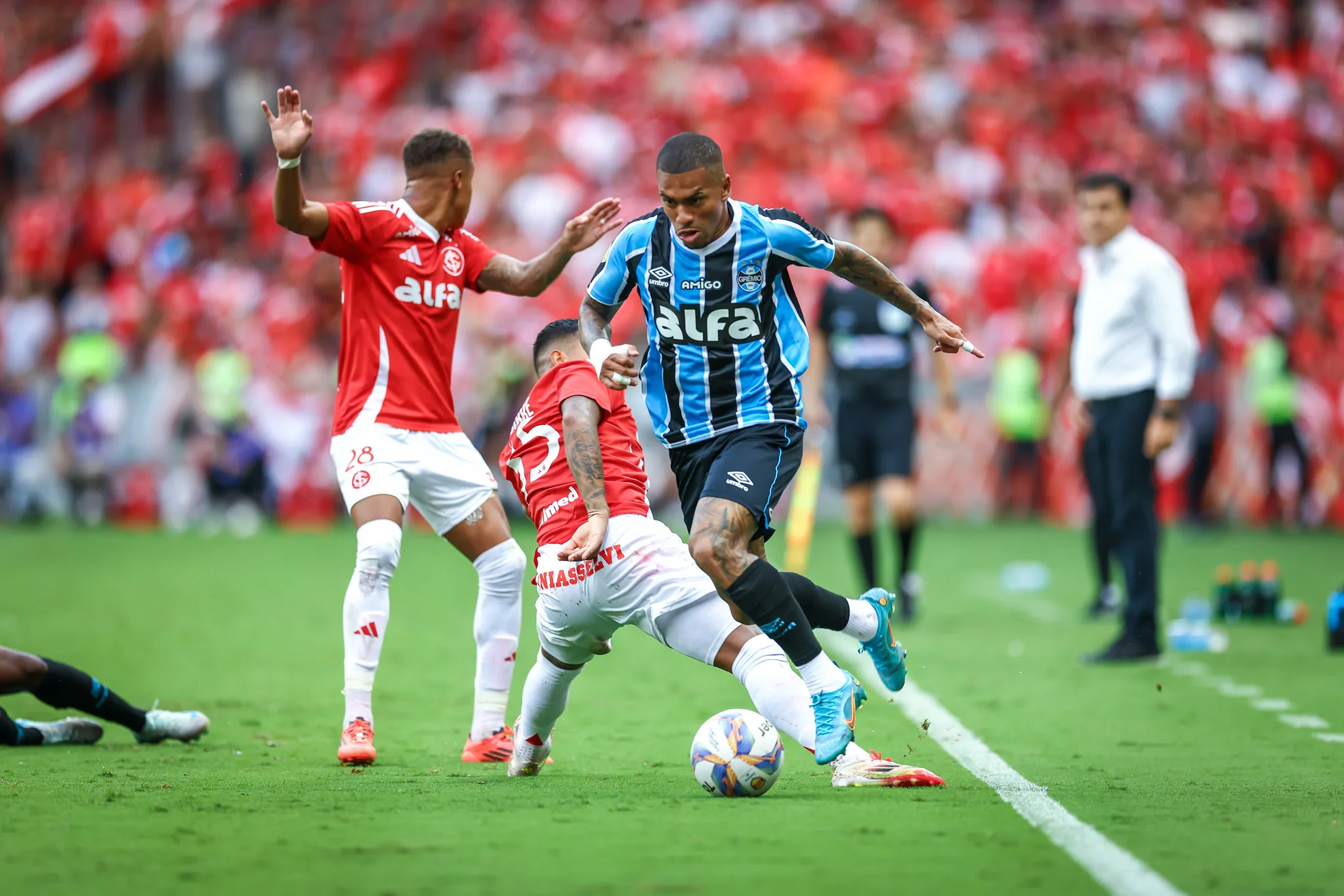 Grêmio diz estar fazendo o possível para o grupo "entender a aldeia e o Gre-Nal" Grêmio