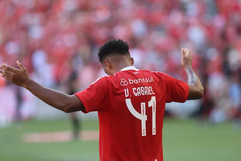 Victor Gabriel celebra gols pelo Inter e elogia Alan Patrick: "Esse cara é mágico" Victor Gabriel, Inter